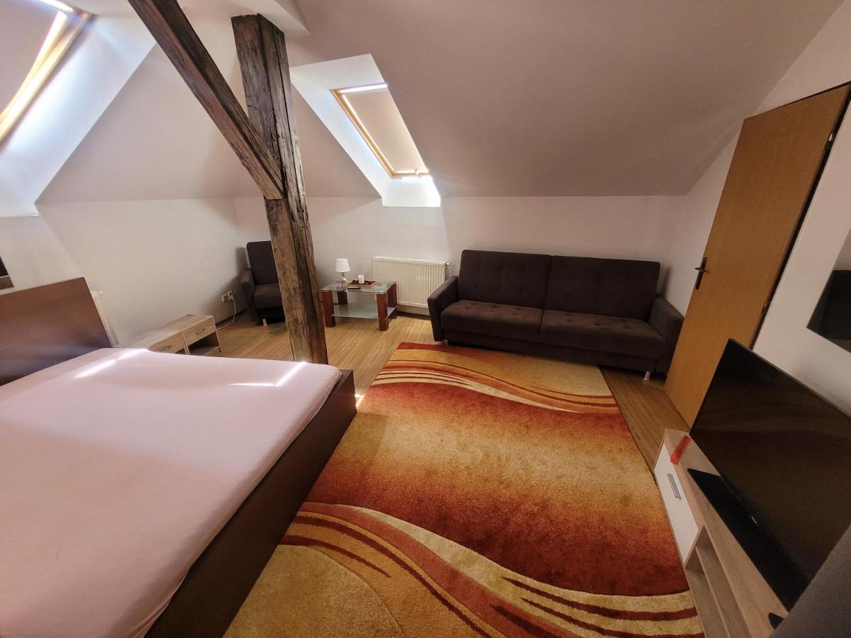 Apartments Zizkov B Прага Экстерьер фото